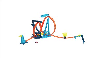 Hot Wheels Track Set and Scale Toy Car