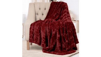 Everlasting Comfort Faux Fur Throw Blanket