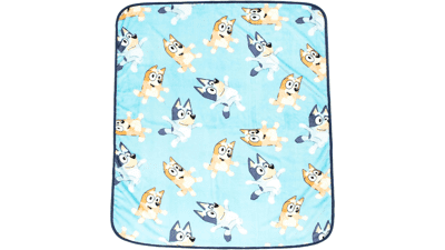 Jay Franco Bluey and Bingo Plush Travel Throw