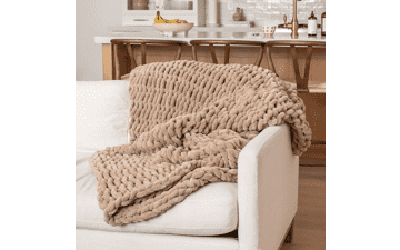 SAMIAH LUXE Chunky Knit Blanket