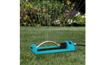 Oscillating Lawn Sprinkler - Covers up to 3,600 sq.ft