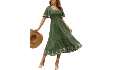 Flowy Maxi Dress: Glamaker Smocked Summer Dress