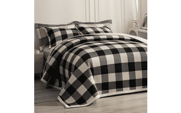 Queen Size Black and White Plaid Quilt Set