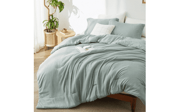 Bedsure Sage Green Comforter Set