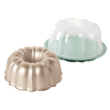 Nordic Ware 12‑Cup Bundt with Keeper