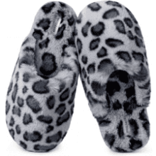 Snug Leaves Women's Fuzzy Scuff Slippers